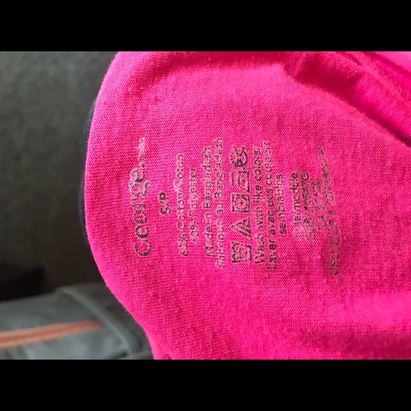 2 T-Shirts - Picture 3 of 5